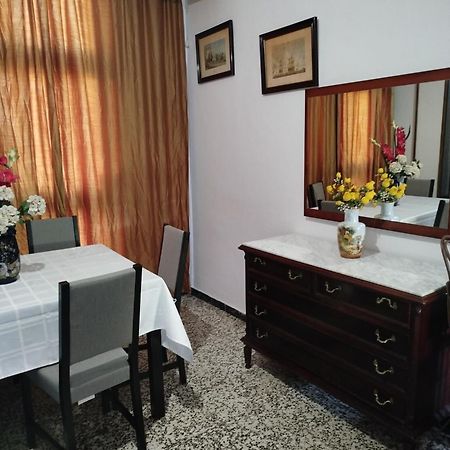 Apartamento Acogedor Севилья Экстерьер фото