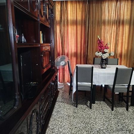 Apartamento Acogedor Севилья Экстерьер фото