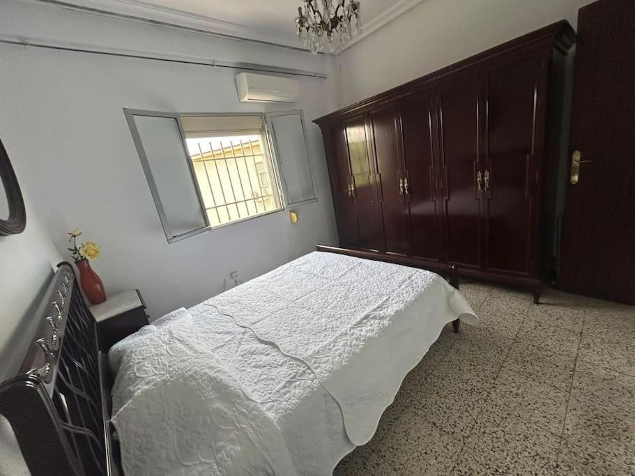 Apartamento Acogedor Севилья Экстерьер фото